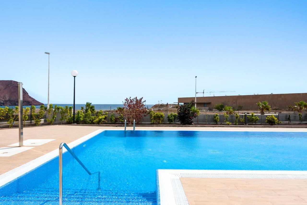 Explorer'S Beach Apartment Granadilla De Abona Bagian luar foto
